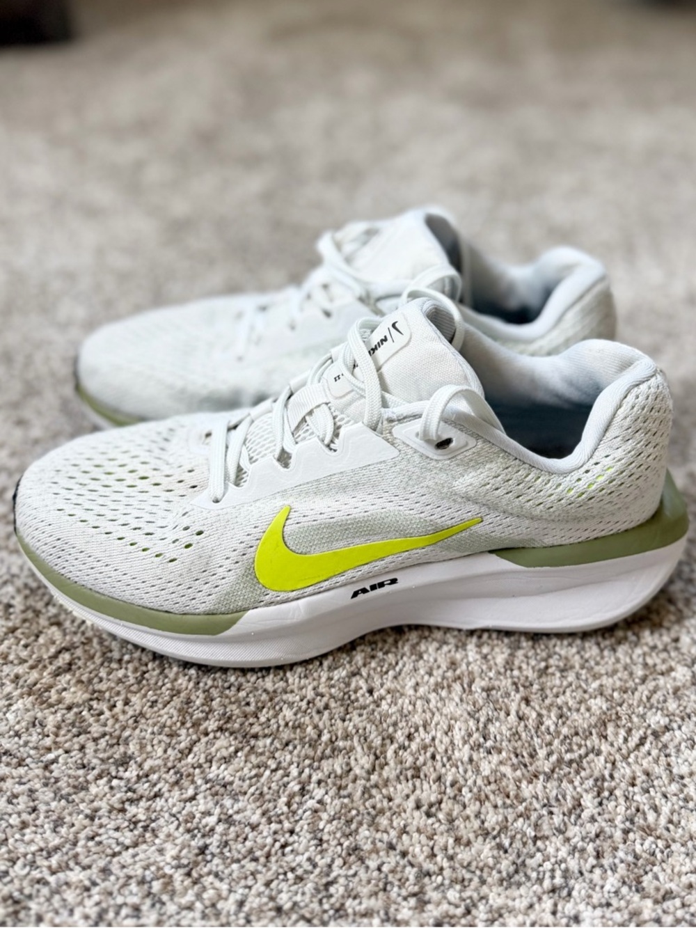 Nike White Running Shoes with Neon Yellow Swoosh